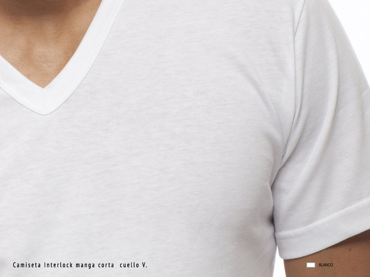 Camiseta Interlock  manga corta cuello V