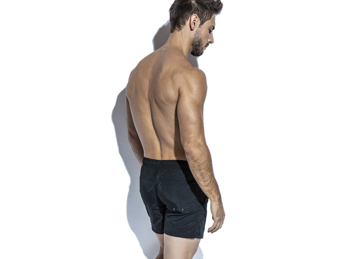 Short de baño básico con bolsillo de microfibra